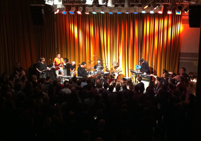 The Transatlantic encore at the opening gig in Stockholm, feat Jonas on the bass.